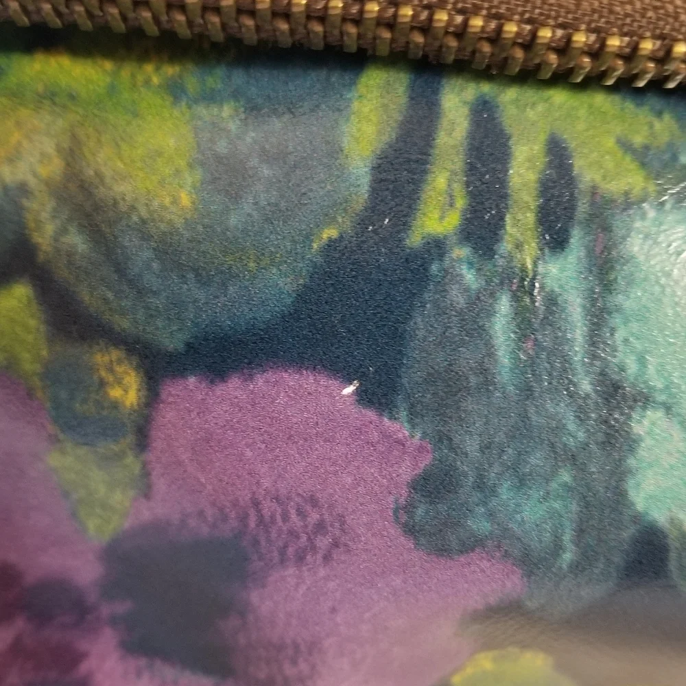 PATRICIA NASH Valerie Leather Fold Over Wristlet Deep Blue Nature Floral P715420